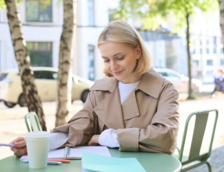 bts-cg-a-paris-une-formation-strategique-pour-integrer-les-metiers-de-la-gestion-alternance
