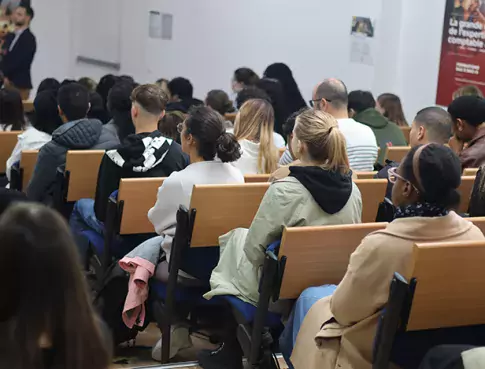   C'est la rentrée chez Isifa Plus Values 🥳


