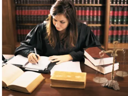 le-bts-notariat-une-voie-vers-les-metiers-juridiques-alternance-paris