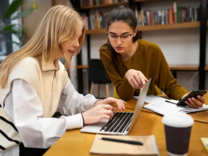 quels-metiers-apres-un-bts-cg-isifa-plus-values-paris-alternance