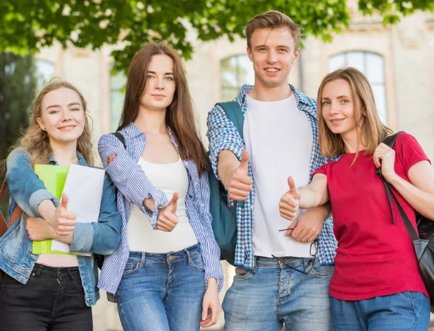 Zoom-sur-es-débouchés-après-une-école-de-commerce-à-Paris