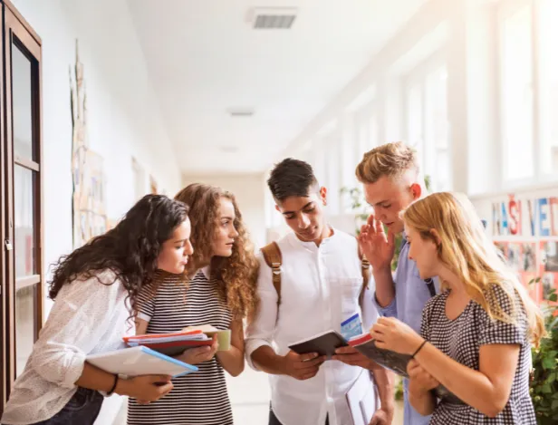 Comment-choisir-la-bonne-école-pour-vos-études-supérieures