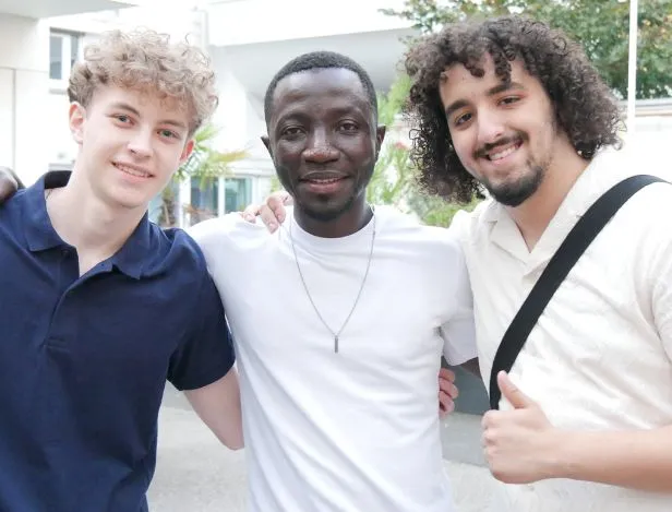 soiree-anciens-etudiants-isifa-plus-values-paris-8